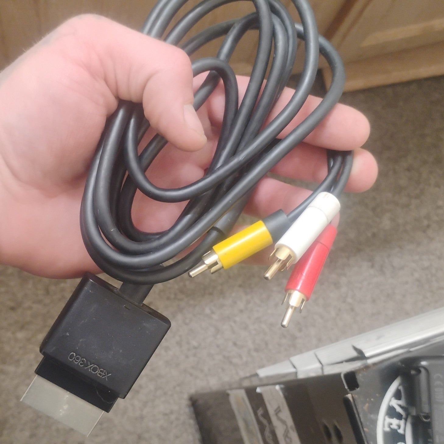 Microsoft Xbox 360 Composite RCA AV Cable 6ft Red/White/Yellow X821376-001